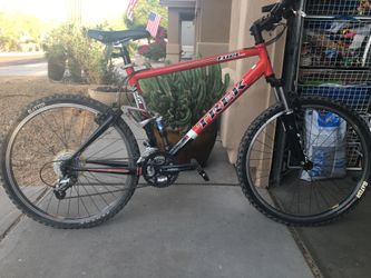 26” Trek Fuel 80 Mountain Bike