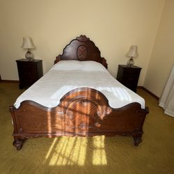 Antique mahogany Victorian full size bed