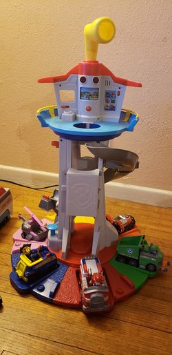 Paw patrol hotsell lookout tower sale