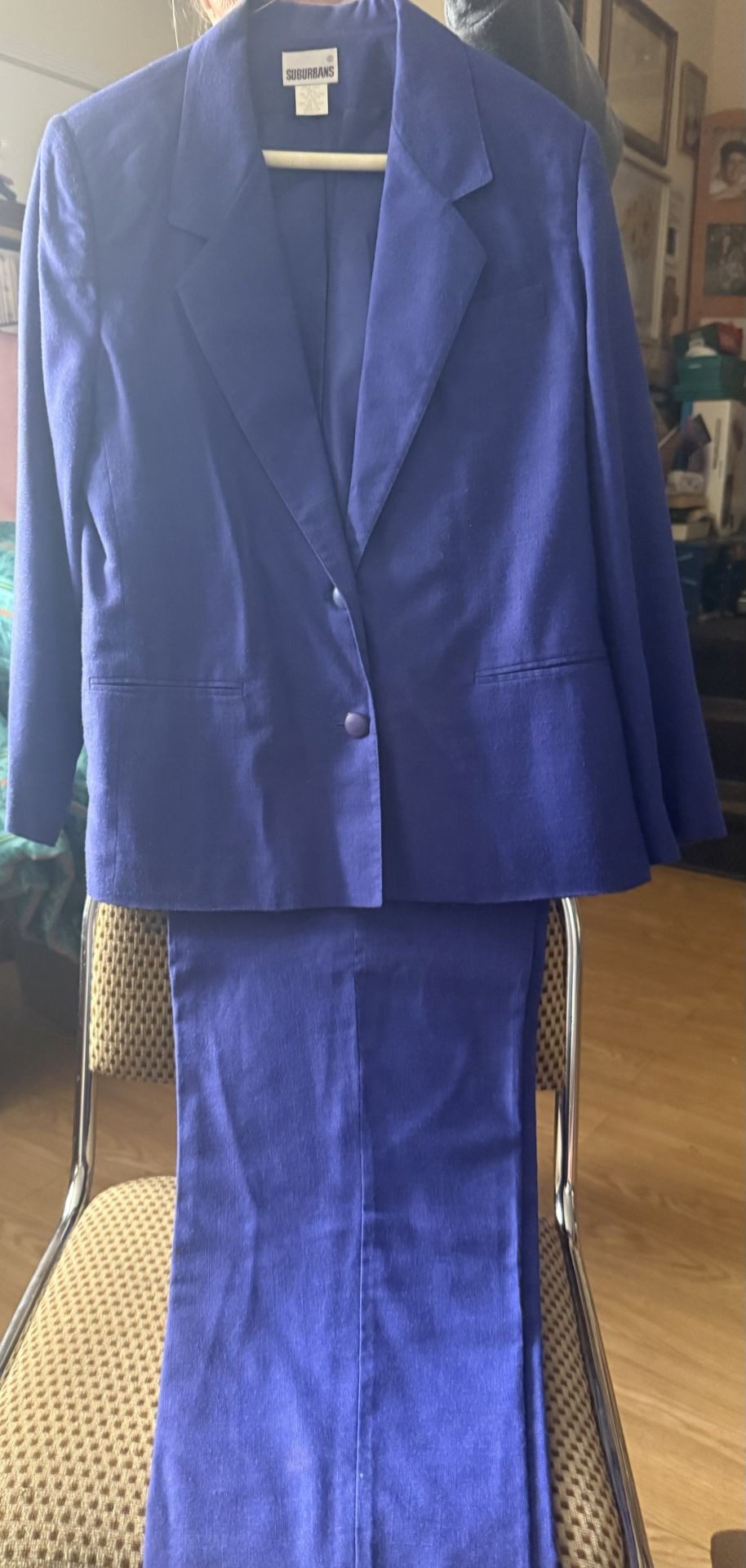 Women’s Jacket/Slack Size 8-10