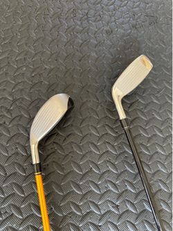Adams 2 and 3 golf hybrids