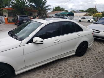 2011 Mercedes-Benz C-Class