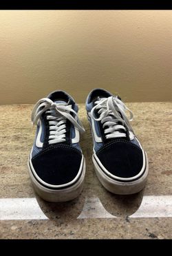Women’s Size 9 Navy Low-Top Old Skool Vans