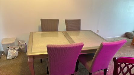 Free dining room table and chairs