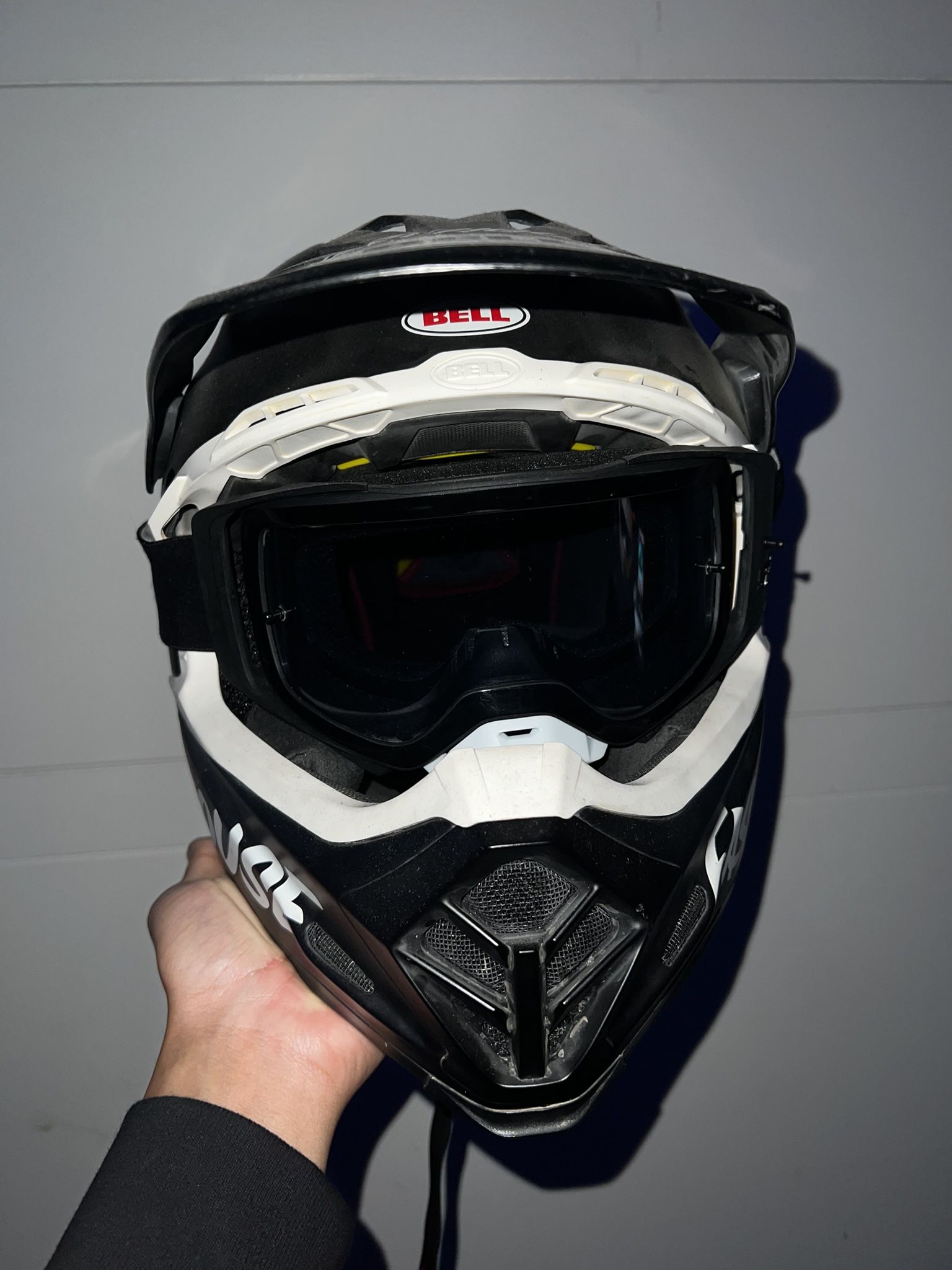 Fast house Helmet