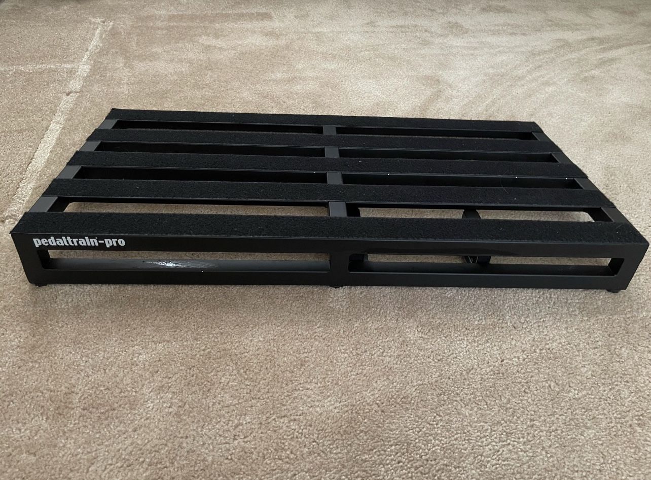 Pedaltrain Pro Pedalboard