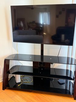 GLASS TV STAND