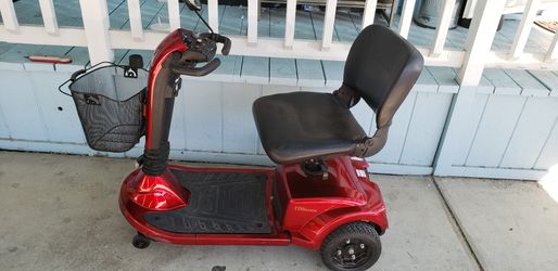Golden Technologies Companion Three-Wheel Scooter GC-340
