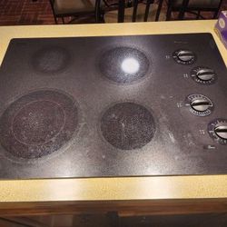 Used Whirlpool Ceramic Cooktop