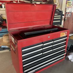 CRAFTSMAN TOOL CHEST 