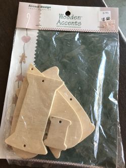 Wood Cutout Sewing Machine Kit NEW $3.00