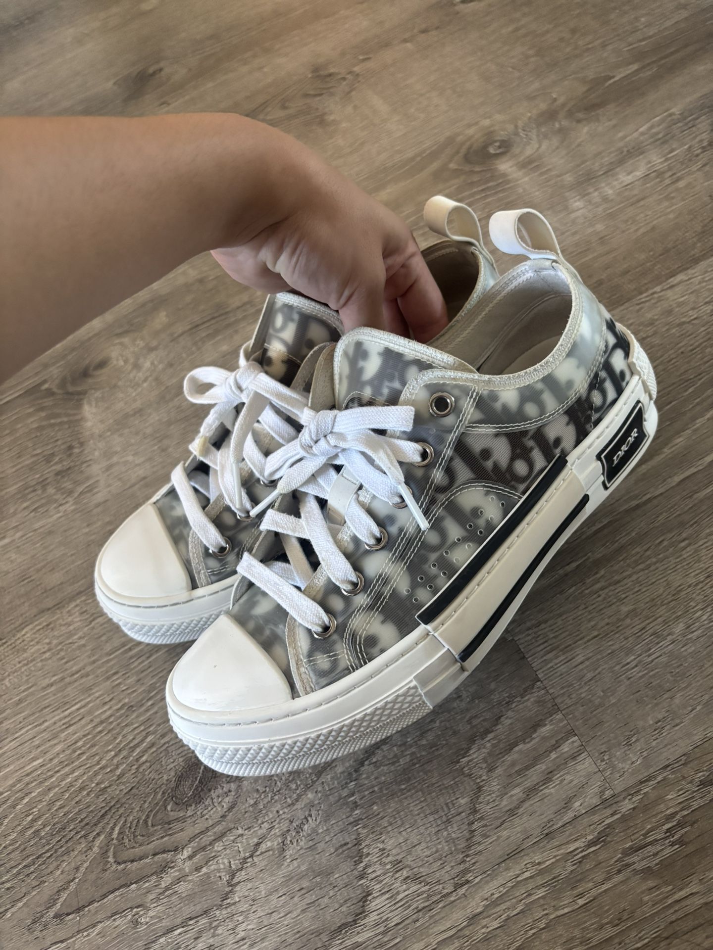 AUTHENTIC Christian Dior B23 Sneakers