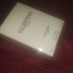 Valentino Donna Born In Roma Ivory 3.4oz – Brand New – Authentic – Fresno, CA