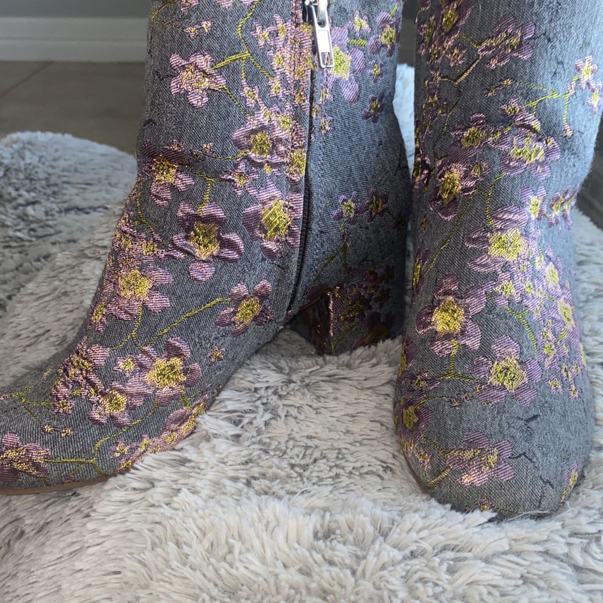 Vintage Floral Print Boots 