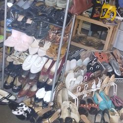 Shoes 1 dollars