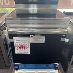 Stove, New With Warranty And Delivery Service 