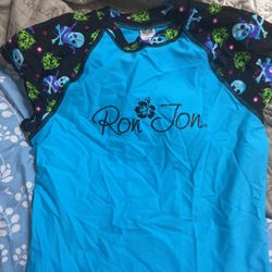 Women’s Size Large Sun Shirt
