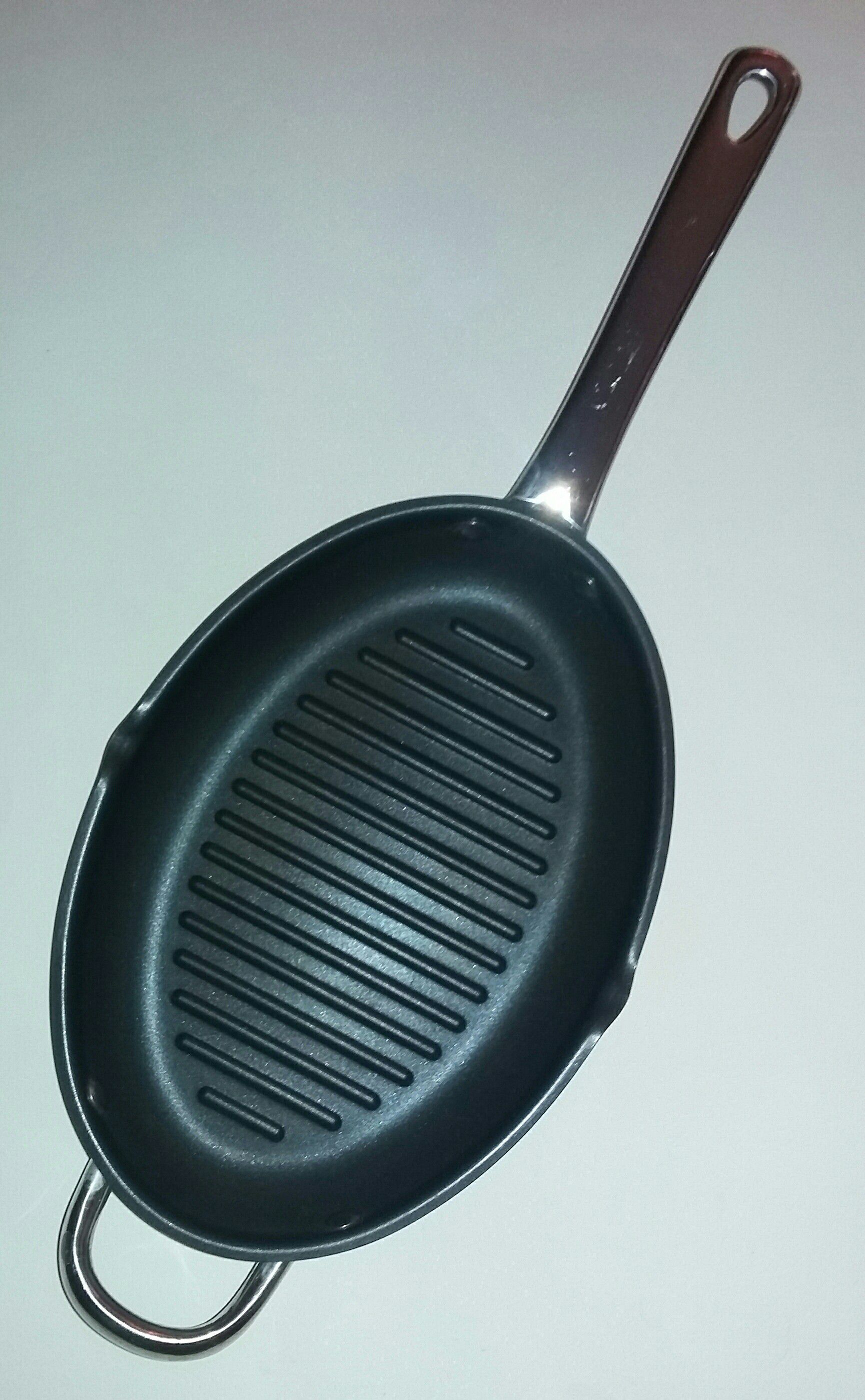 Cook's Essentials 7 1/2" x 11" Oval Grill Skillet Pan Skillet