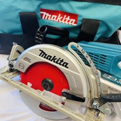 Makita XSR01 36V Cordless Circular Saw 