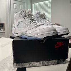 Jordan 5s “ White Metallic” Size 10
