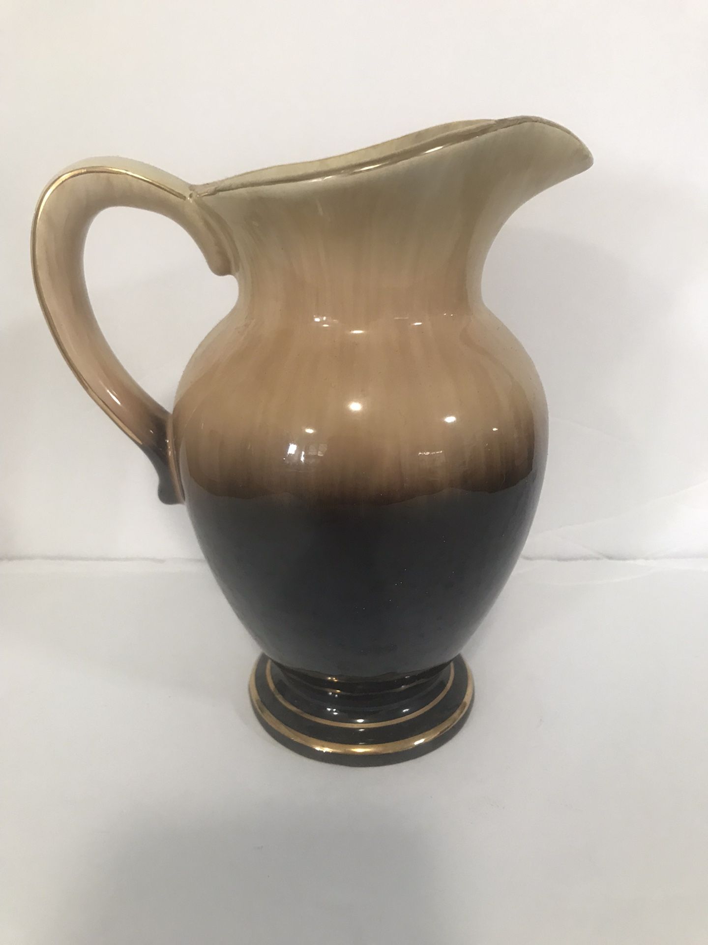 Brown/beige Fade Vase/pitcher Gold Trim
