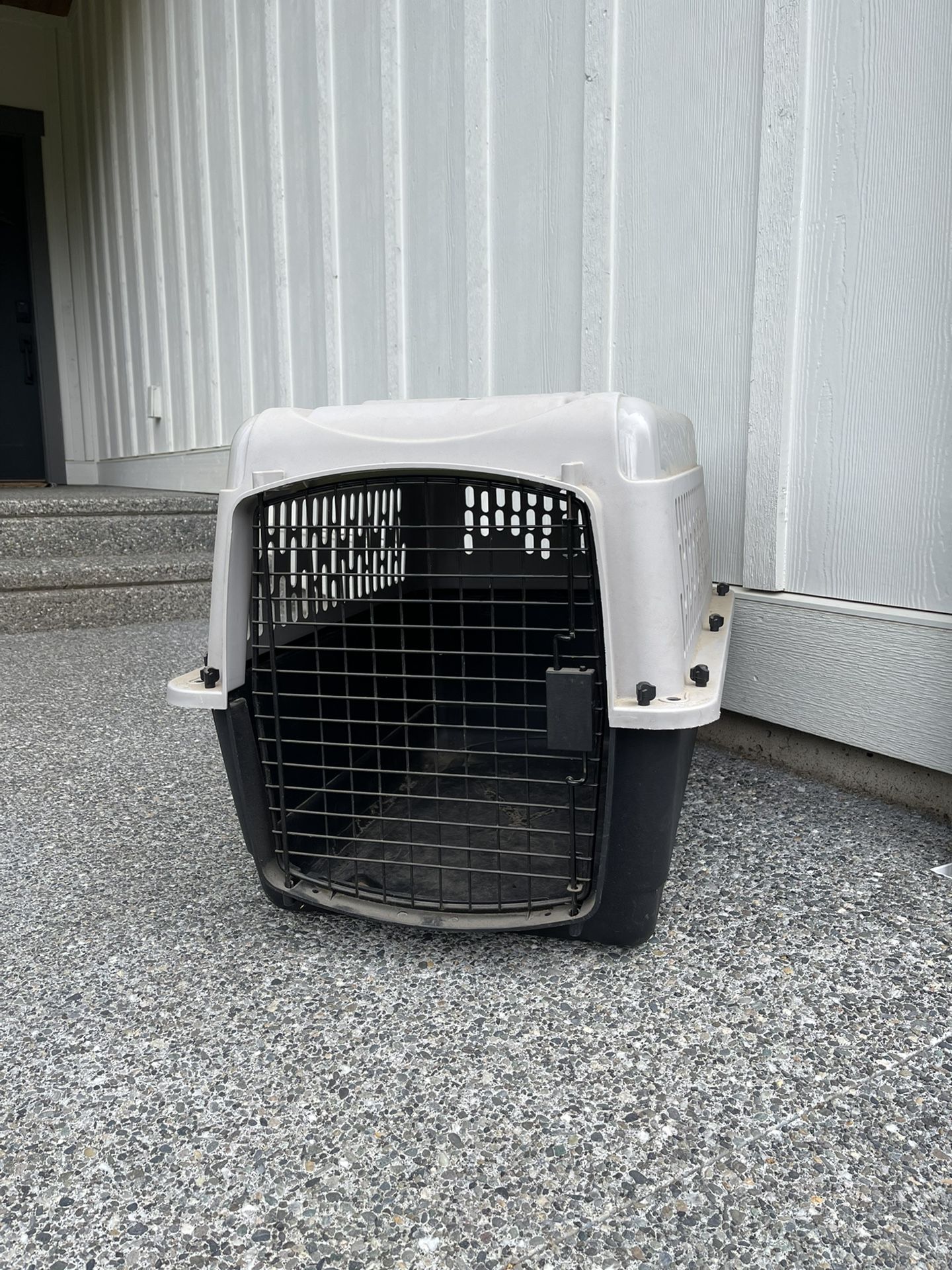Small/Medium Dog Crate