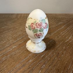 Fenton Egg