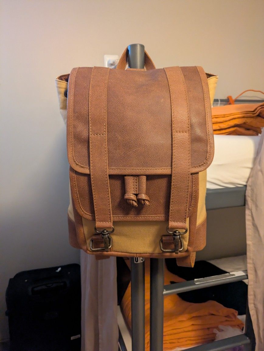 Quavaro Backpack