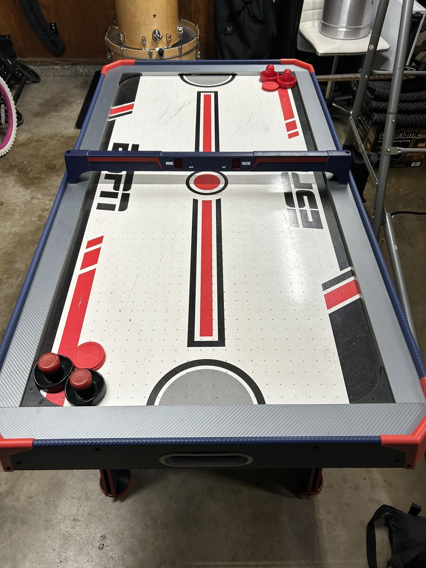 Air Hockey Table