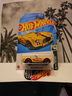 HOT WHEELS
