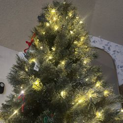 6ft Christmas’s Tree