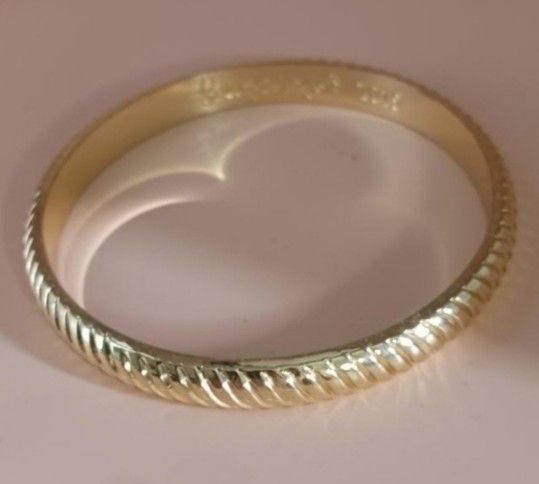 Vintage Lily Pulitzer 2015 Goldtone Bangle Bracelet