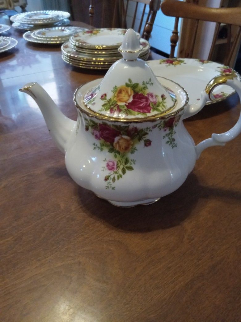 Old Country Rose China Tea Pot, Cream And Sugar