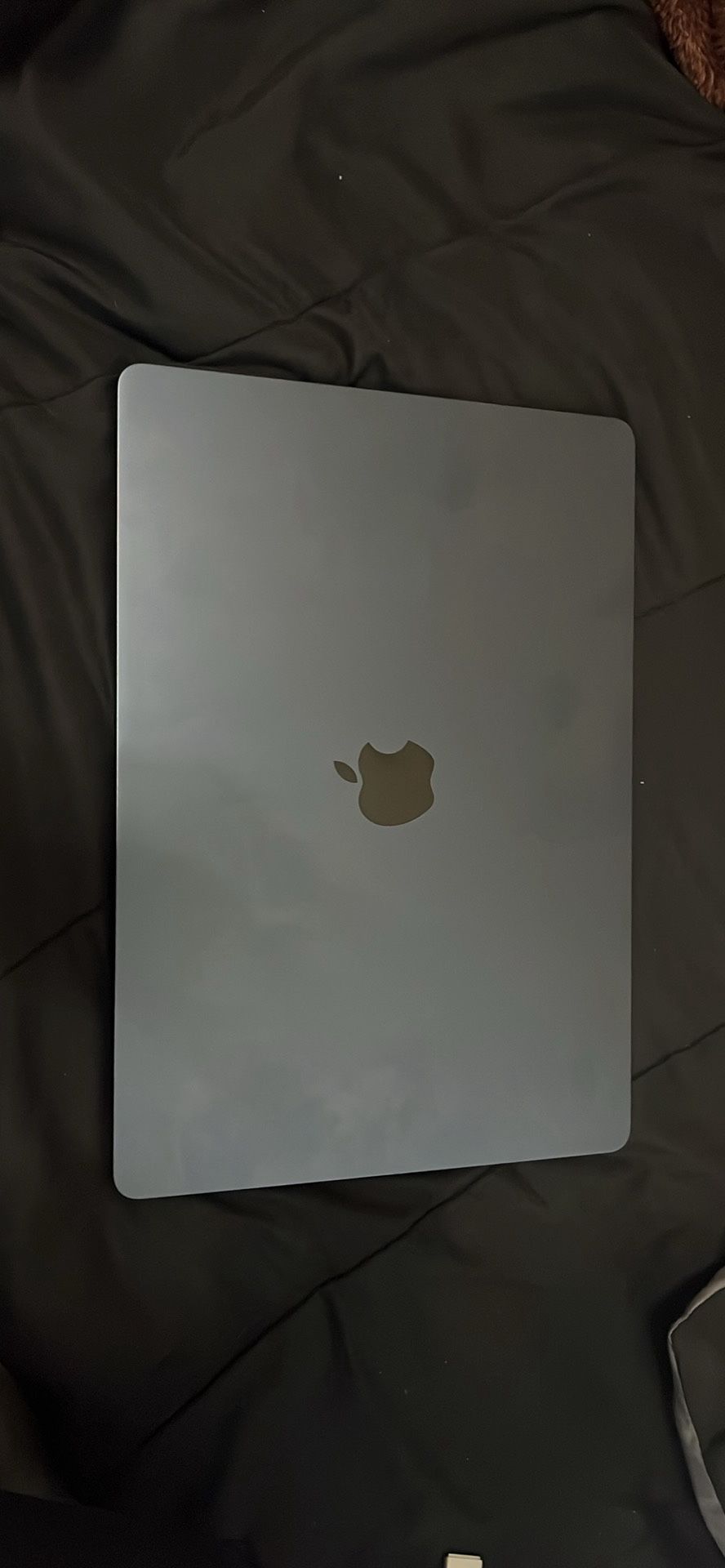 Apple MacBook Air 15.3” Midnight Black 512GB 