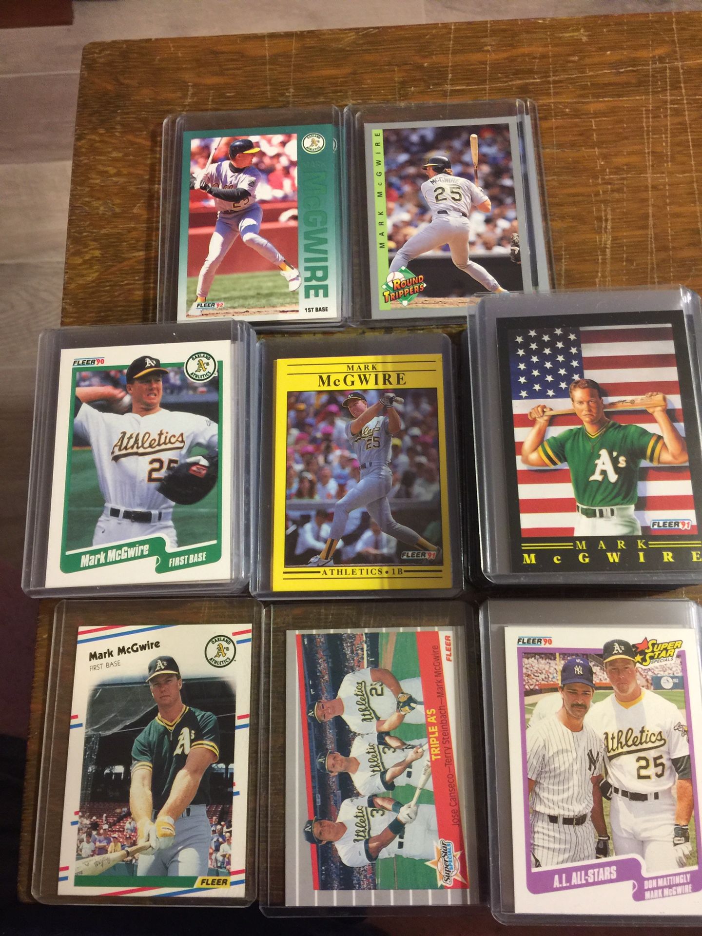 Baseball Cards: Mark McGwire Fleer (Lot)