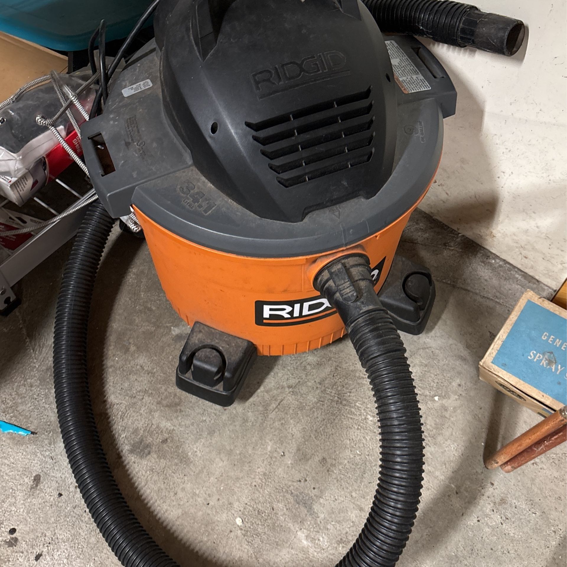 Ridgid Shop Vac 9 Gallon Used