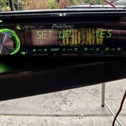 Pioneer Head Unit / Deck