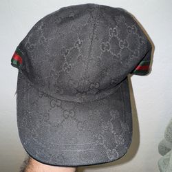 Authentic Black Gucci hat size large 59cm