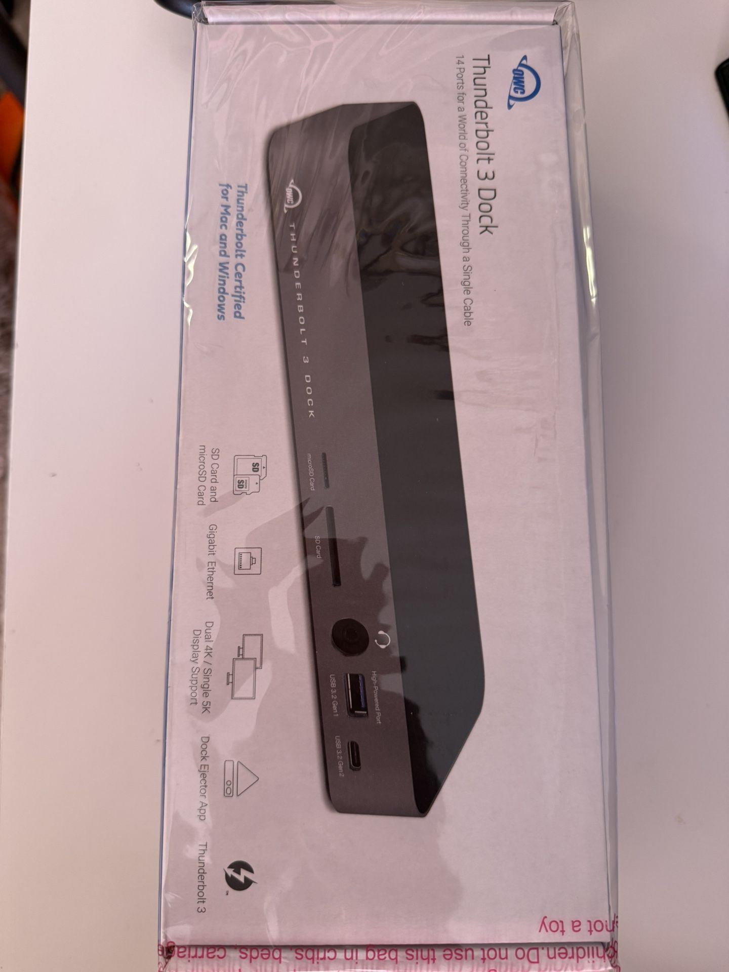 14 Port Thunderbolt 3 Docking Stations