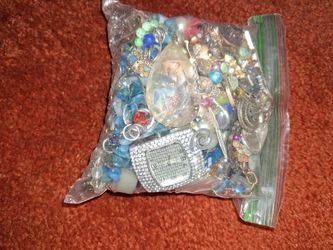 Assorted miscellaneous jewelry and beads $20.00