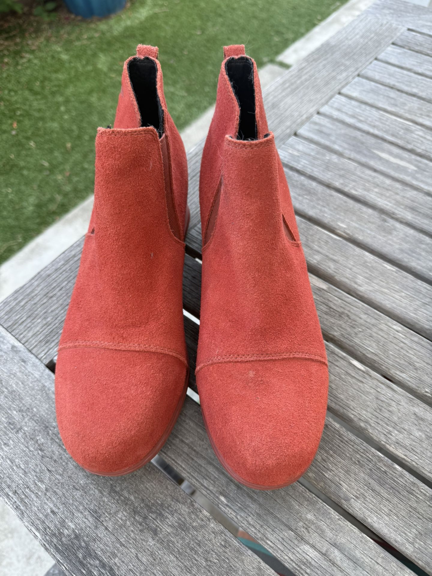 Sorel Evie Pull On Waterproof Chelsea Boots