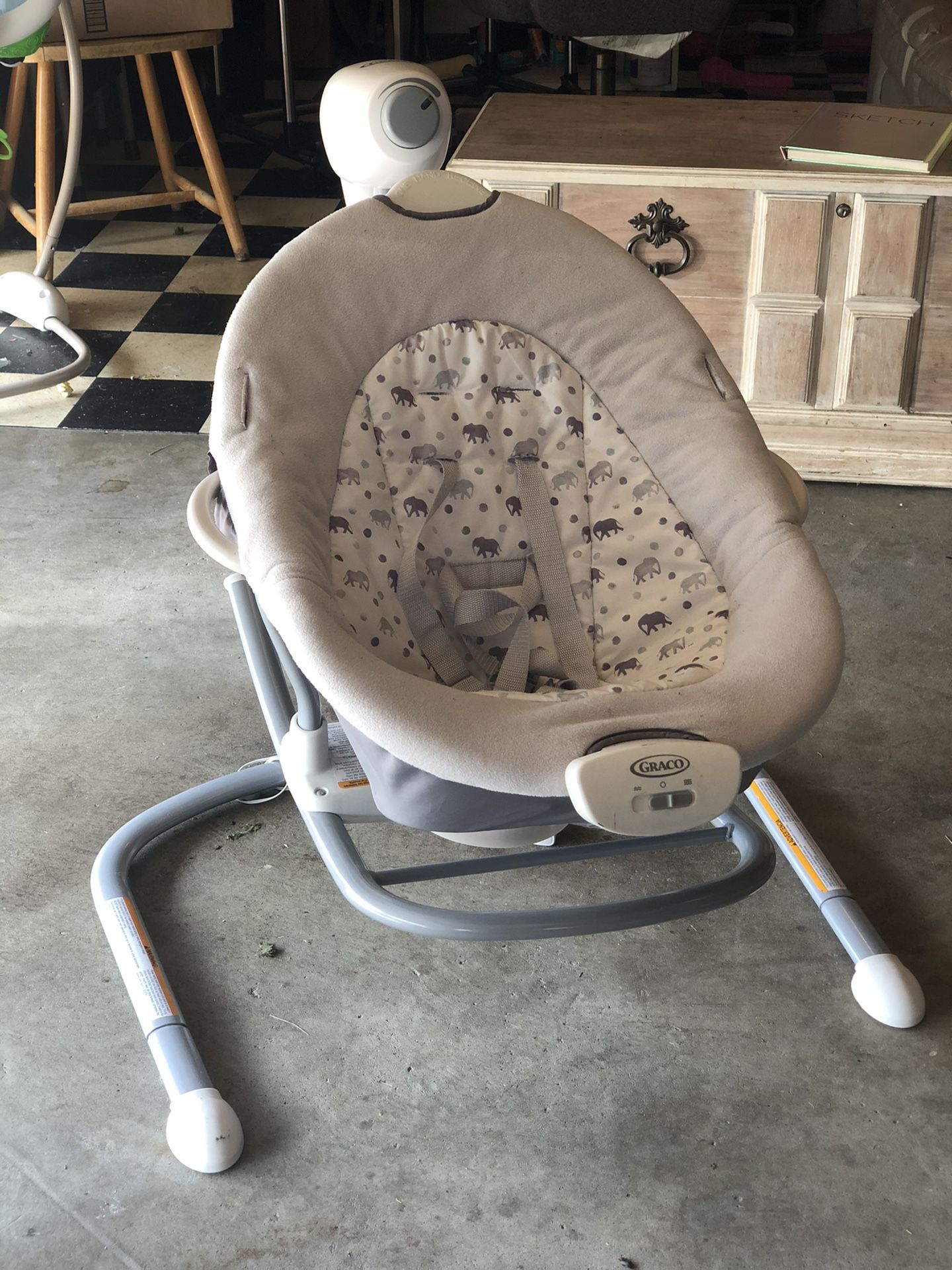 Baby Swing ~ Great Condition