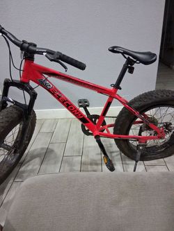 Red El Cony nnun bike fat tires