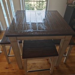 Pike & Main Gibson 5 Piece Dining Set Dining Table With Four Chairs