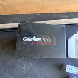 Genie Pro Screw Drive Garage Door Opener – For Parts or Repair