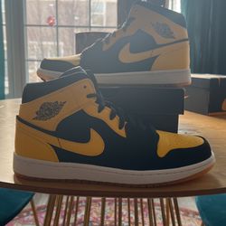 Air Jordan Retro 1 βNew Love 2017β