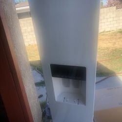 Whirlpool SxS Model LW11038922 White Freezer Door