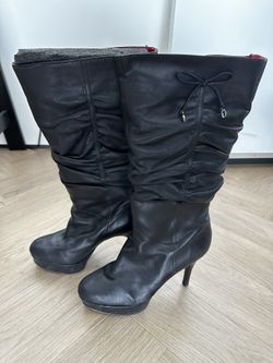 Guess Scrunched Leather Tall Boots Size 11