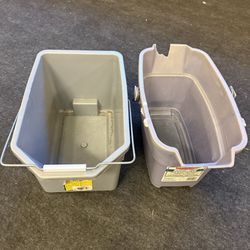  (2) Rubbermaid Roughneck + Professional Mop Buckets