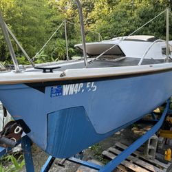 22 ft Catalina sail boat